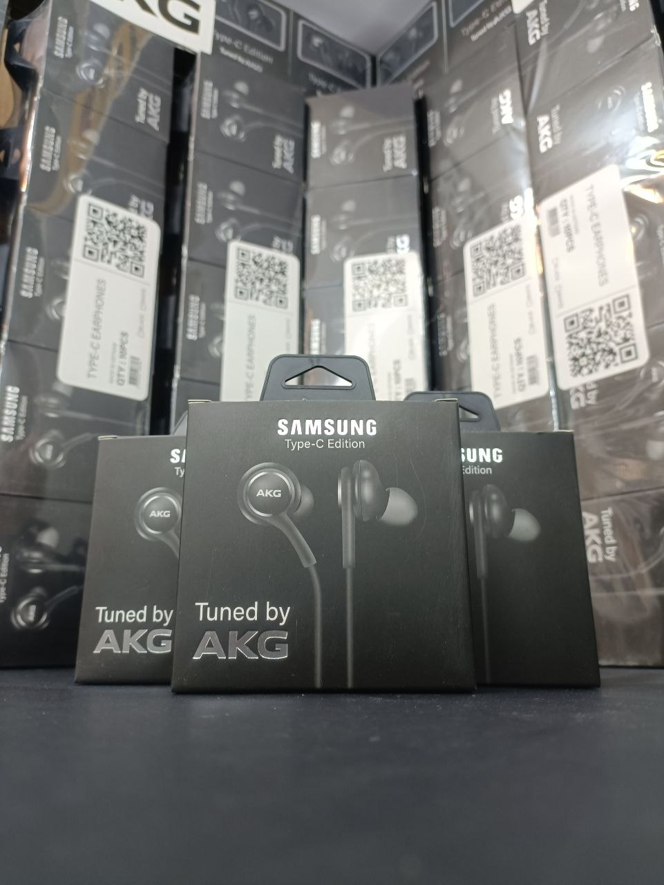 هندزفری سیمی AKG تایپ C (USB-C) با میکروفون