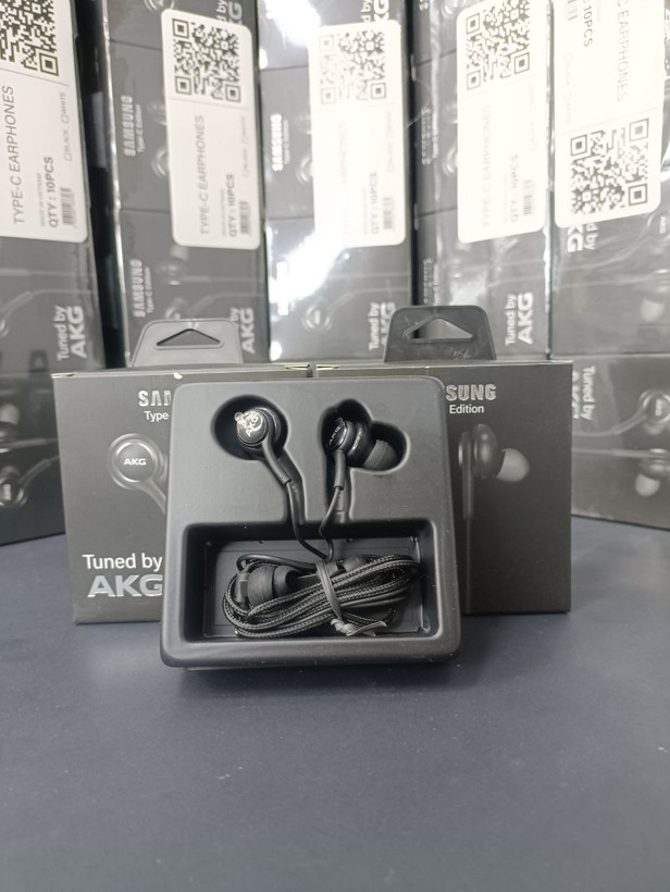 هندزفری سیمی AKG تایپ C (USB-C) با میکروفون